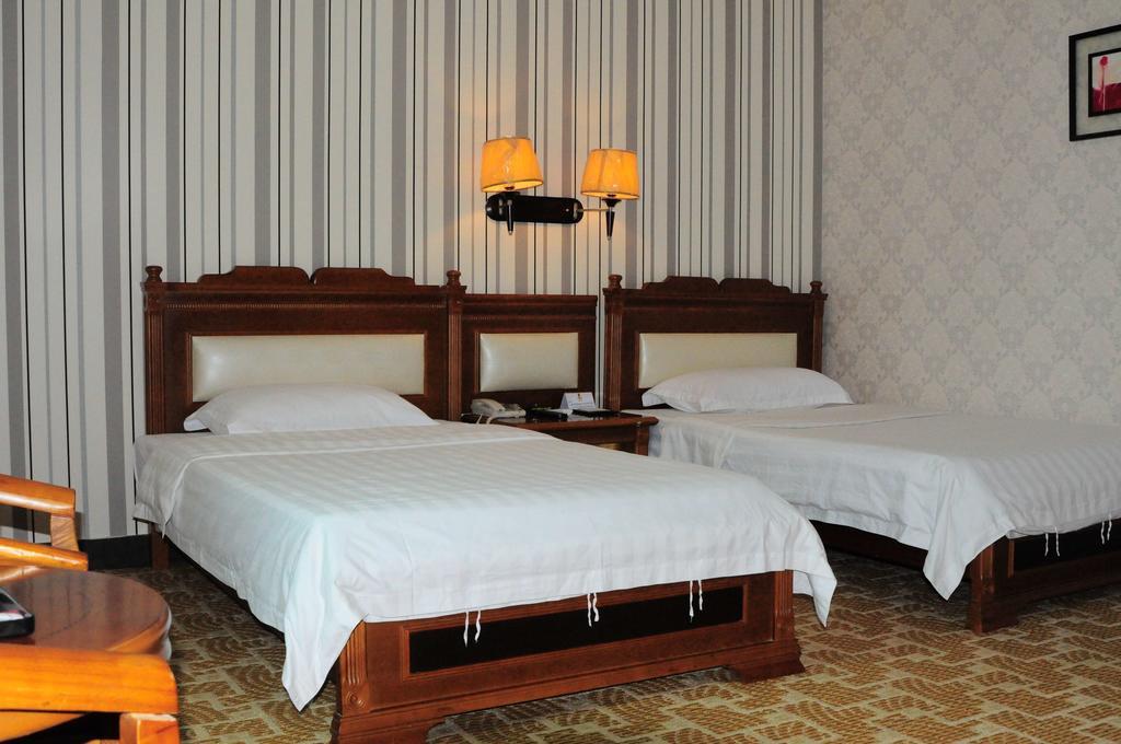 Super 8 Hotel Guangzhou Baiyun Airport Subway Station Inn 广州 客房 照片