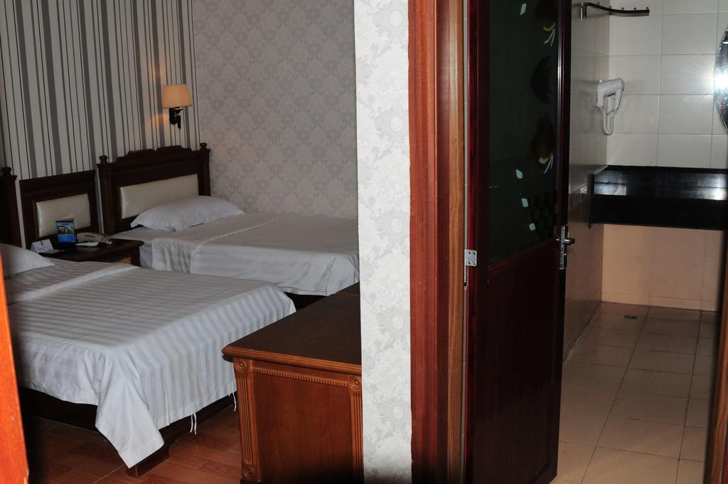 Super 8 Hotel Guangzhou Baiyun Airport Subway Station Inn 广州 外观 照片