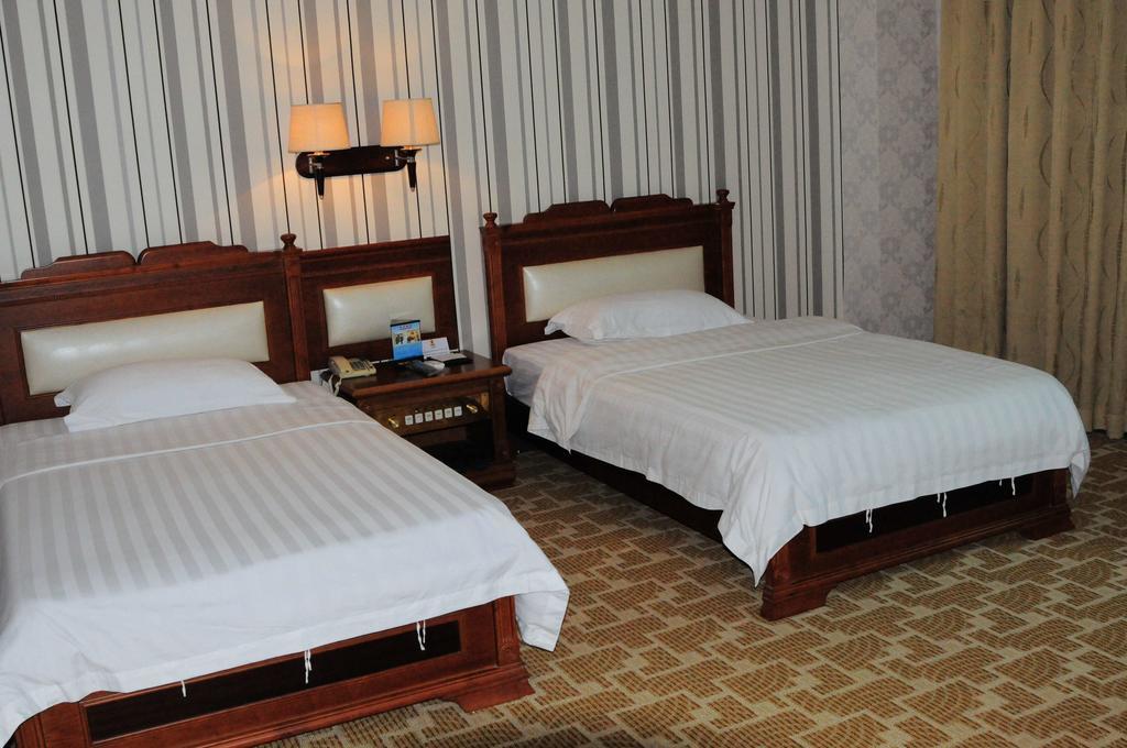 Super 8 Hotel Guangzhou Baiyun Airport Subway Station Inn 广州 外观 照片