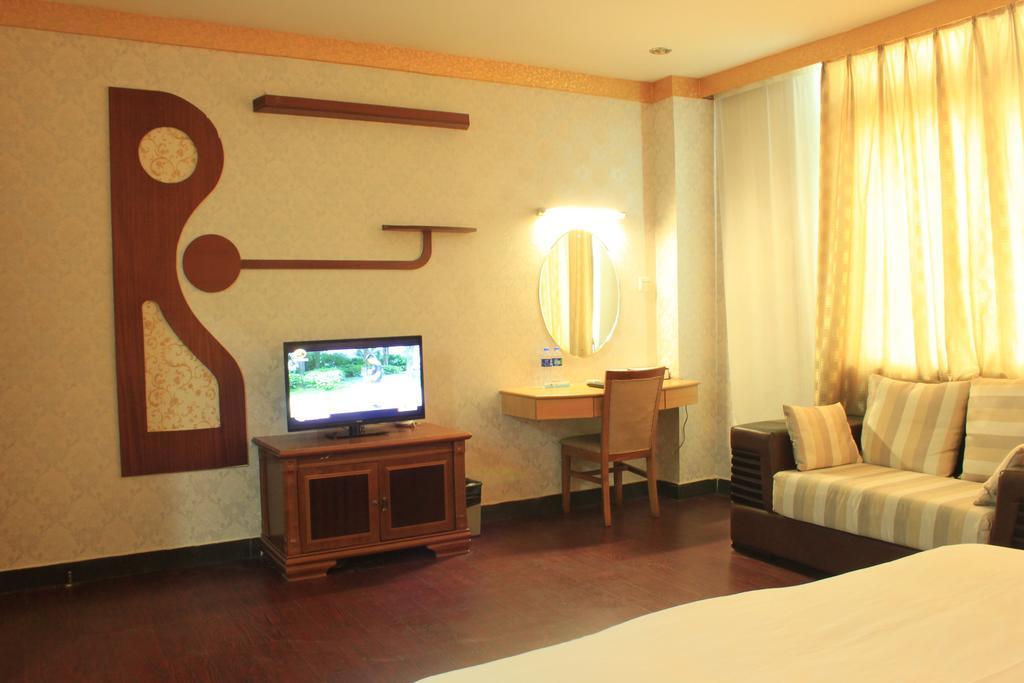 Super 8 Hotel Guangzhou Baiyun Airport Subway Station Inn 广州 外观 照片